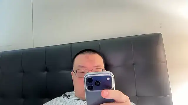 slaveasianboy online show from April 21, 4:23 pm