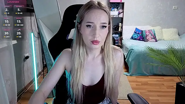 Little Soph online show from September 25, 12:58 am