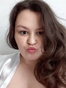 BlackCurly online show from June 7, 11:36 am