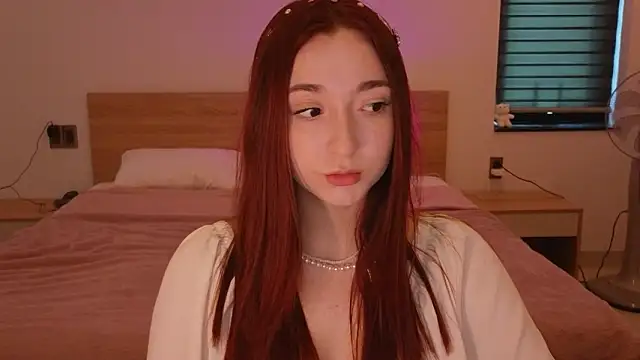 YasmineWest online show from March 14, 6:41 am