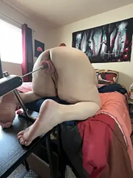 fatfabulous1981 online show from April 17, 10:13 pm