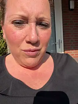 xsexycurvymilf online show from March 19, 1:59 pm