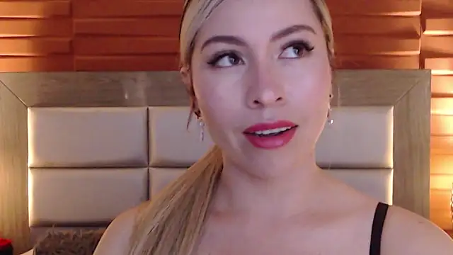 Ammy Castro online show from February 7, 7:49 pm