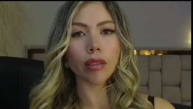 Ammy Castro online show from February 25, 9:24 pm