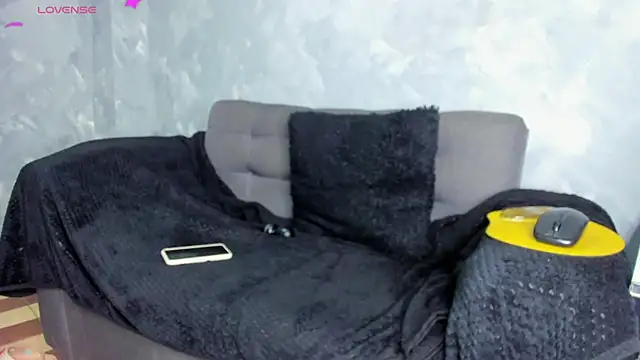 Snapshot of deyy_madissonn chatting on June 10, 8:30 pm deyy madissonn online show from June 10, 8:30 pm
