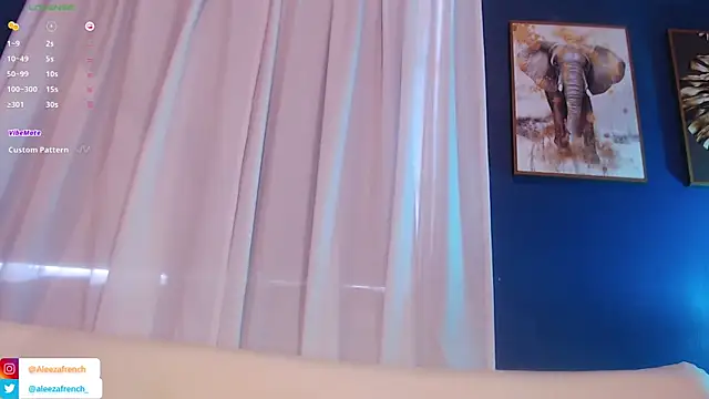 AleezaFrench online show from March 3, 4:46 pm