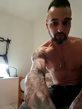 emilioxxxy online show from March 12, 11:11 pm