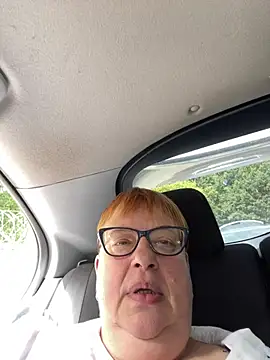 Snapshot of Klio5678 chatting on July 3, 8:32 am Klio5678 online show from July 3, 8:32 am