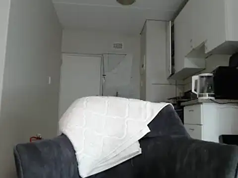 Snapshot of officialkhakes_za chatting on February 21, 1:50 am officialkhakes za online show from February 21, 1:50 am