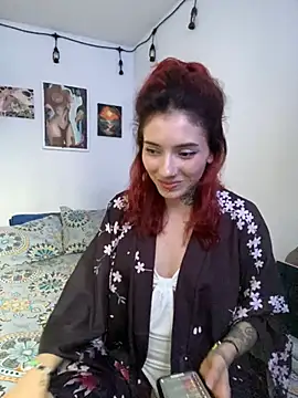 LiliJones  online show from February 13, 5:33 pm