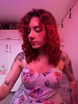 LiliJones  online show from March 14, 5:35 pm