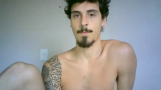 Snapshot of milkoffe chatting on December 2, 4:42 pm milkoffe online show from December 2, 4:42 pm