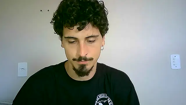 Snapshot of milkoffe chatting on December 13, 1:12 pm milkoffe online show from December 13, 1:12 pm