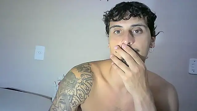 Snapshot of milkoffe chatting on January 14, 10:55 pm milkoffe online show from January 14, 10:55 pm