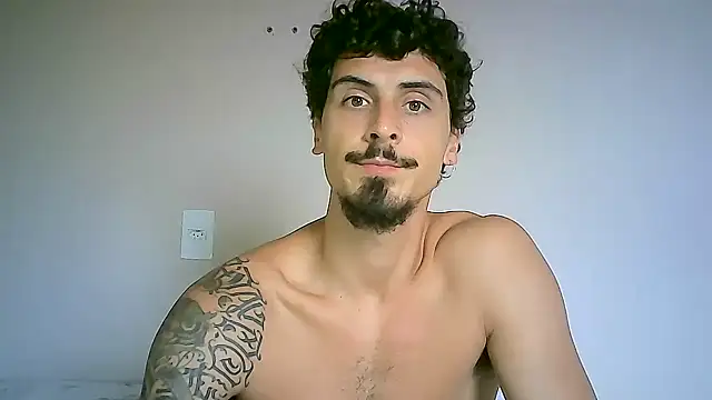 Snapshot of milkoffe chatting on January 29, 2:53 pm milkoffe online show from January 29, 2:53 pm