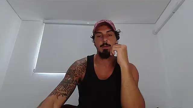 Snapshot of milkoffe chatting on March 3, 3:18 pm milkoffe online show from March 3, 3:18 pm