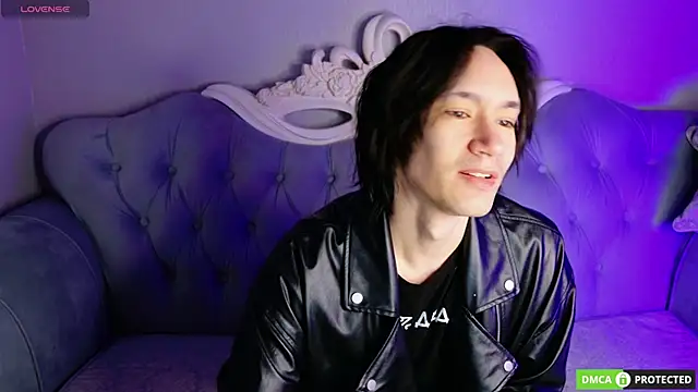 CalvinOwens online show from April 10, 6:34 pm