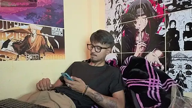 just fucks online show from April 13, 5:18 pm