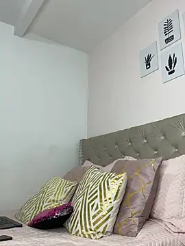 ImAlicee online show from February 3, 11:10 pm