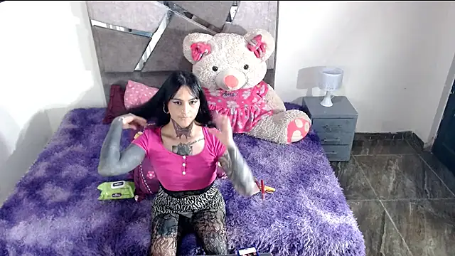 emma onassis 17 online show from May 12, 12:08 am