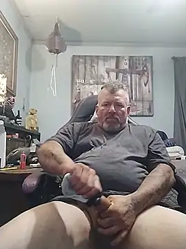 bigdoog8 online show from June 10, 10:52 pm