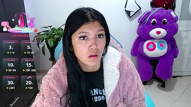 emily rosse04 online show from April 17, 11:24 am