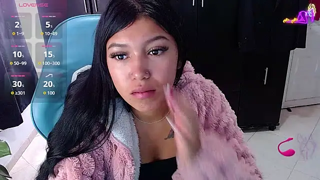 emily rosse04 online show from May 30, 3:09 pm