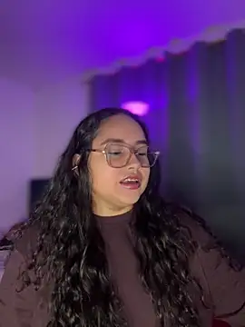 CurlyGirl 1 online show from April 10, 11:42 pm