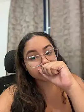 Snapshot of CurlyGirl_1 chatting on July 24, 11:47 pm CurlyGirl 1 online show from July 24, 11:47 pm