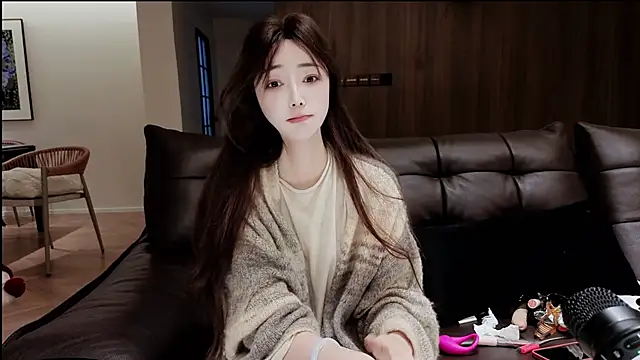 -Aricia- online show from April 3, 1:31 pm