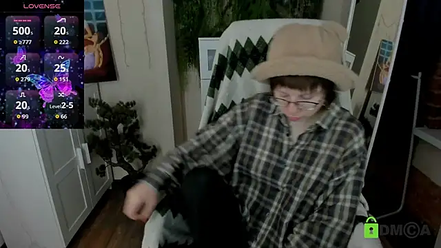 Melissa Wells online show from February 23, 8:28 pm