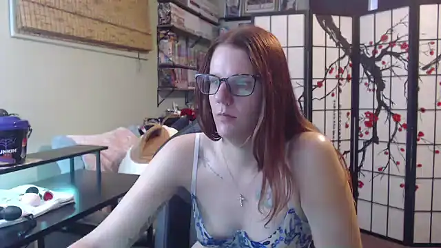 Sarahtineke online show from July 12, 3:03 pm