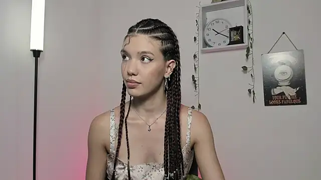 Snapshot of Emperatriiz chatting on December 21, 7:16 pm Emperatriiz online show from December 21, 7:16 pm