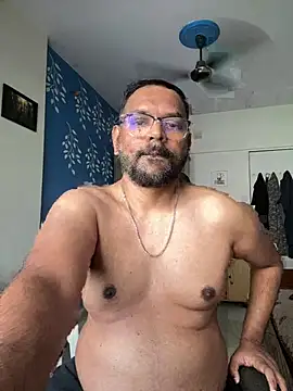 Snapshot of lovbombayduck11 chatting on June 21, 9:45 am lovbombayduck11 online show from June 21, 9:45 am
