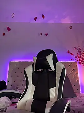 Elektra Queen online show from March 16, 1:26 pm