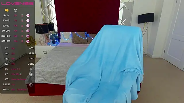 JasminJames online show from February 3, 5:24 pm