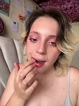 Enyeld ruru online show from February 23, 1:42 pm