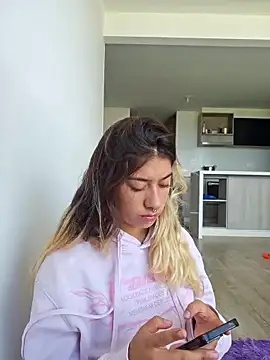 Enyeld ruru online show from November 8, 4:29 pm