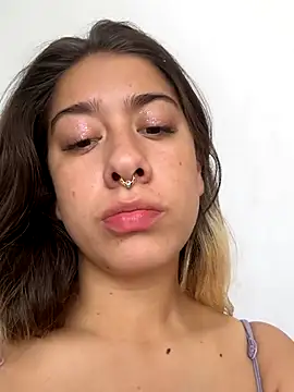 Enyeld ruru online show from December 1, 3:06 pm