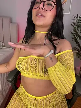 Snapshot of Gytha_davis chatting on January 9, 11:24 pm Gytha davis online show from January 9, 11:24 pm