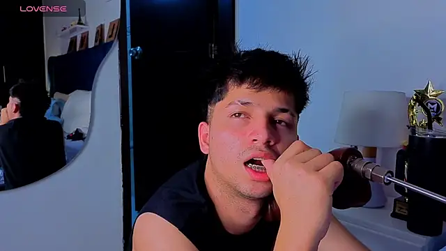 Issac james  online show from April 11, 7:45 am