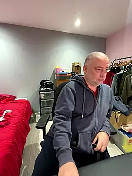 LondonTeffy online show from January 8, 10:23 pm