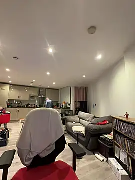 LondonTeffy online show from March 30, 9:05 pm