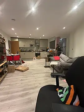 LondonTeffy online show from June 18, 9:08 pm