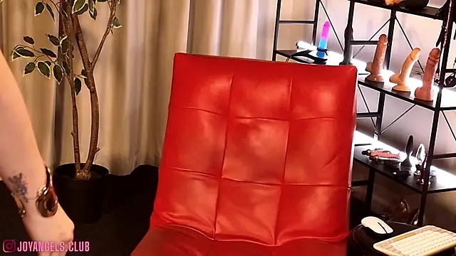 SophieCharm online show from July 15, 1:00 am