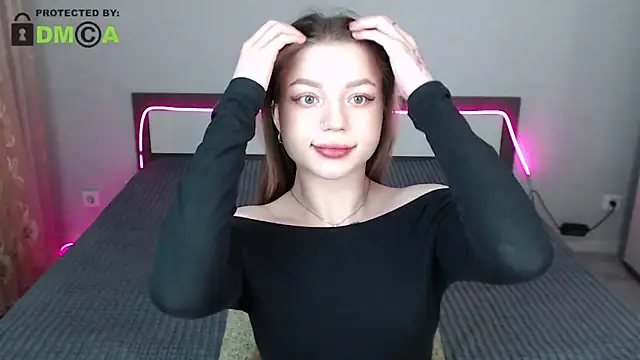 Snapshot of RonnieMilles chatting on December 20, 12:01 pm RonnieMilles online show from December 20, 12:01 pm