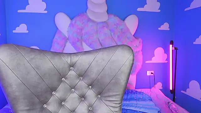 miss keisi online show from March 5, 6:04 pm