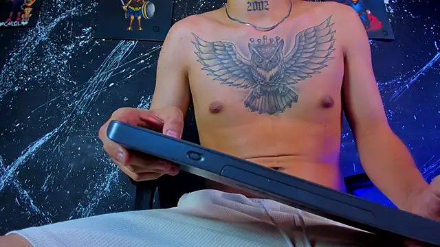 AgarEvans online show from April 14, 6:03 pm