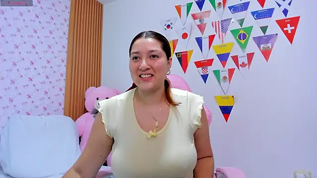Snapshot of Soyqueen chatting on June 29, 3:56 pm Soyqueen online show from June 29, 3:56 pm