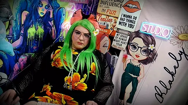 Snapshot of Blakelytgirl chatting on June 21, 7:55 am Blakelytgirl online show from June 21, 7:55 am